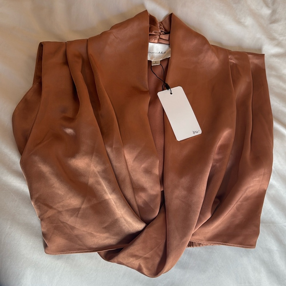 Line and Dot Pleated Satin Top